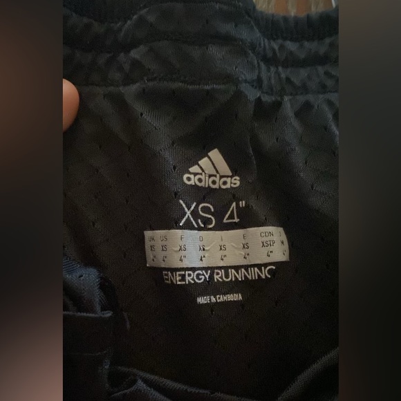 Women’s adidas shorts - Picture 2 of 4